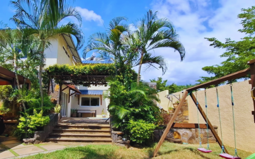 Villa for Sale Albion
